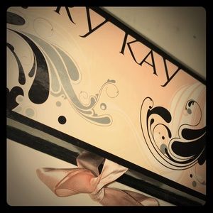 6 Piece Set of Mary Kay Perfumes